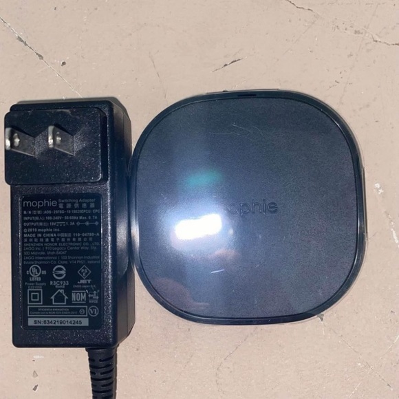 Mophie “cordless” phone charger - Picture 2 of 2